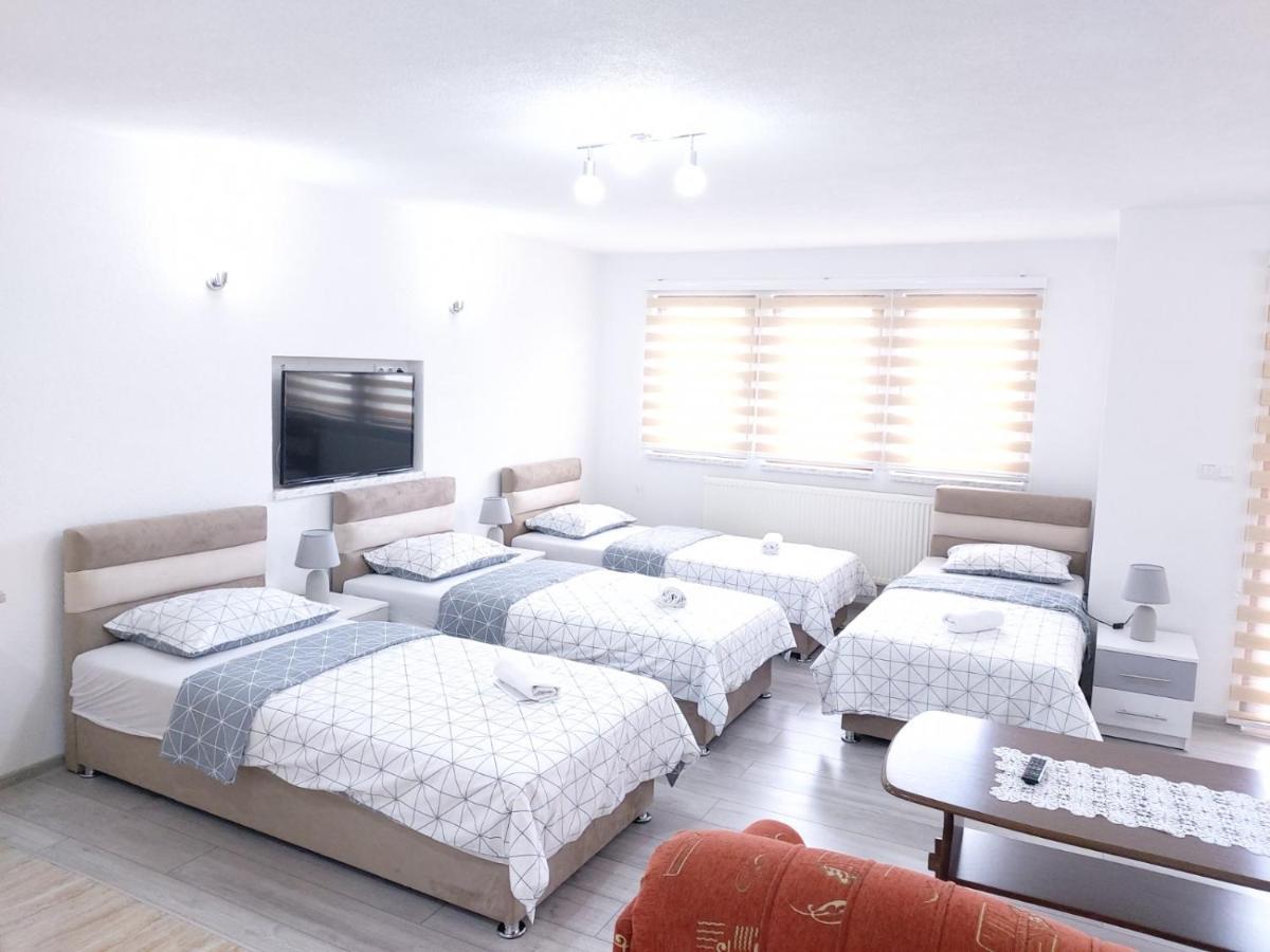 Guest House Ahmo Halilcevic Dubrave Gornje Buitenkant foto