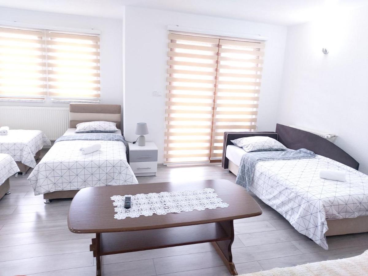 Guest House Ahmo Halilcevic Dubrave Gornje Buitenkant foto